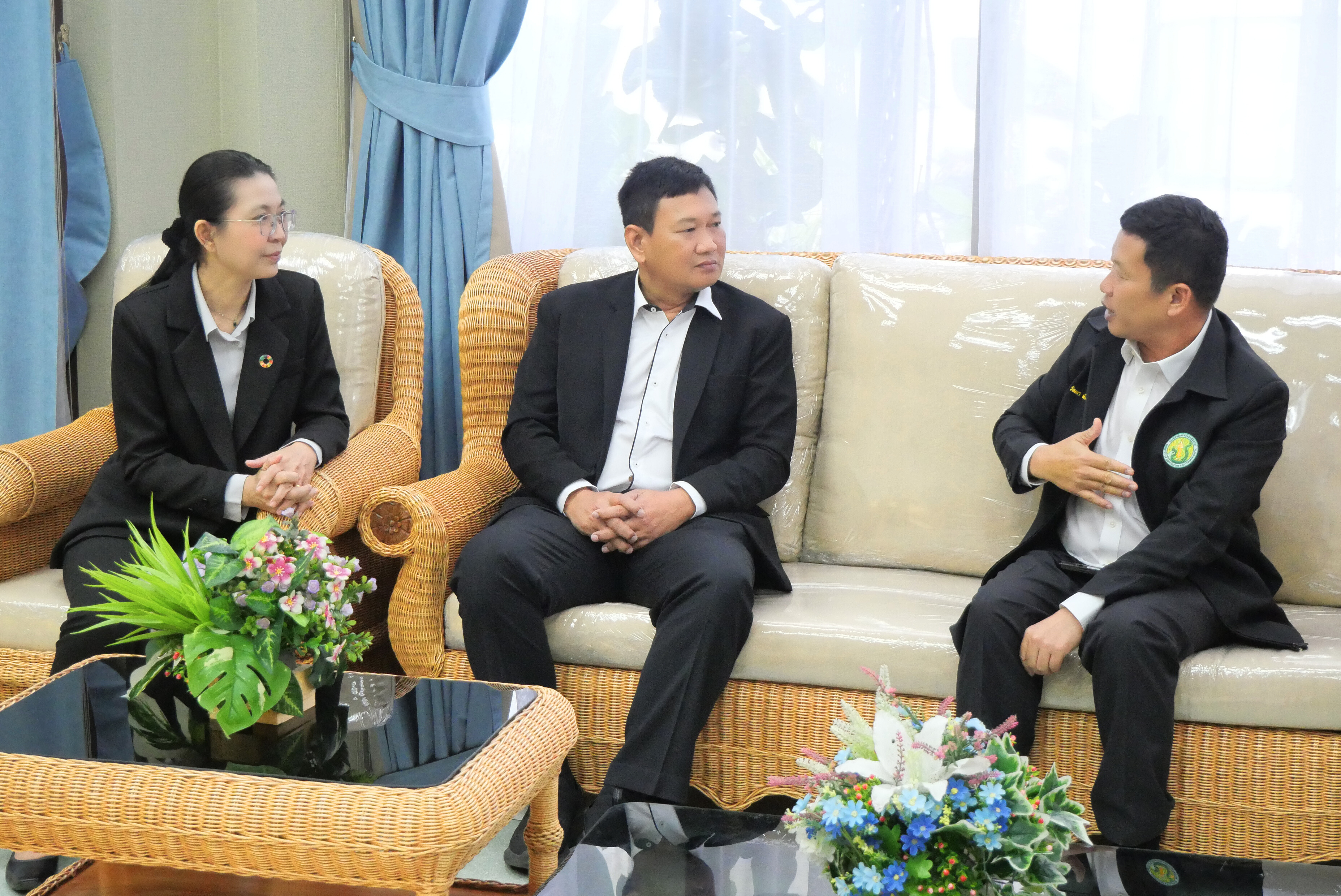 title - ส.ป.ก. จัดโครงการฝึกอบรมเชิงปฏิบัติการหลักสูตร “การเพิ่มทักษะ และเพิ่มประสิทธิภาพการดำเนินงาน อาสาสมัครปฏิรูปที่ดินเพื่อเกษตรกรรม (อสปก.)”